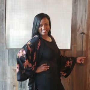 Meet your Posher, Devin